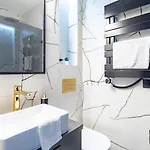 Ultra - Balcony - New * Budapeste