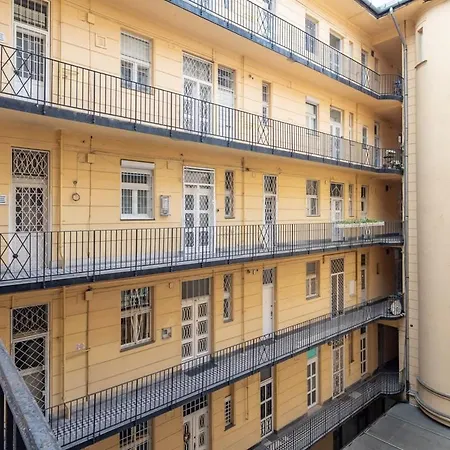 Ultra - Balcony - New Βουδαπέστη