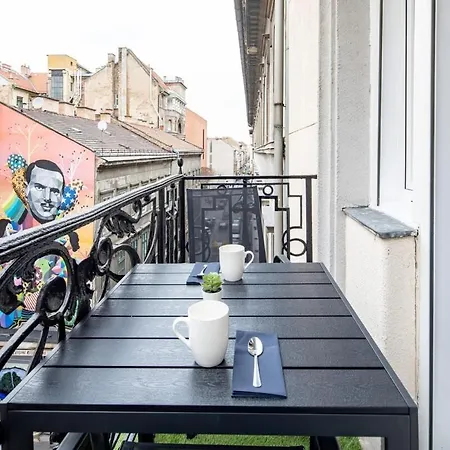 Ultra - Balcony - New